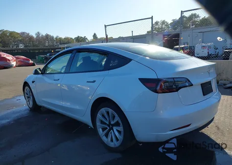 2023 Tesla Model 3 Rear-Wheel Drive z USA, uszkodzony, nr VIN 5YJ3E1EA7PF430111